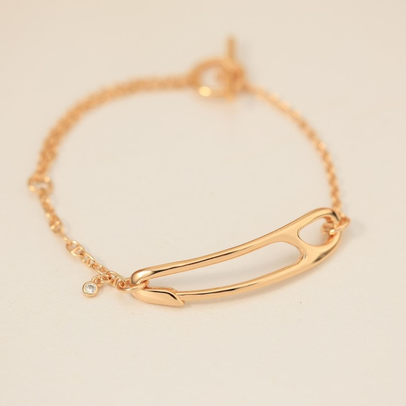 H**me5 bracelets